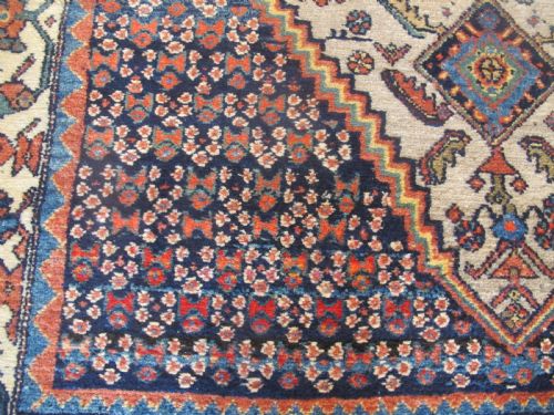 PERSIAN VILLAGE WOOL RUG CIRCA 1920 229M X 135M 7'6 X 4'4 - ADDITIONAL PHOTO 3