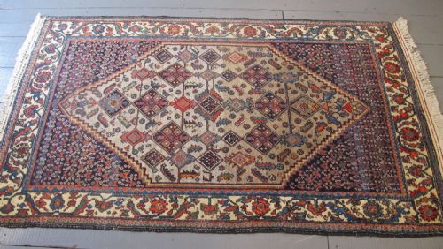 PERSIAN VILLAGE WOOL RUG CIRCA 1920 229M X 135M 7'6 X 4'4 - ADDITIONAL PHOTO 10