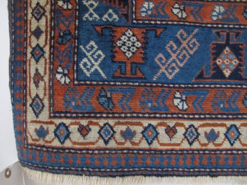 FINE CAUCASIAN RUG CIRCA 1900 148M X 108M - ADDITIONAL PHOTO 3