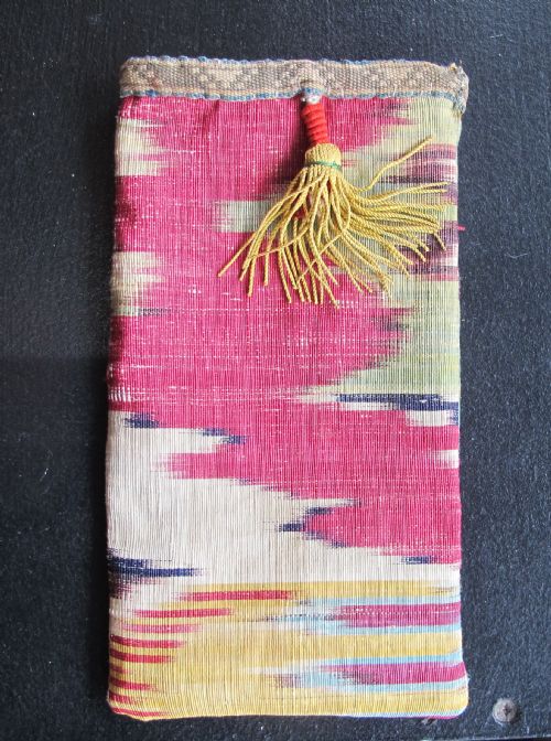 DOUBLESIDED SILK IKAT PURSE 19CM X 10CM - ADDITIONAL PHOTO 1