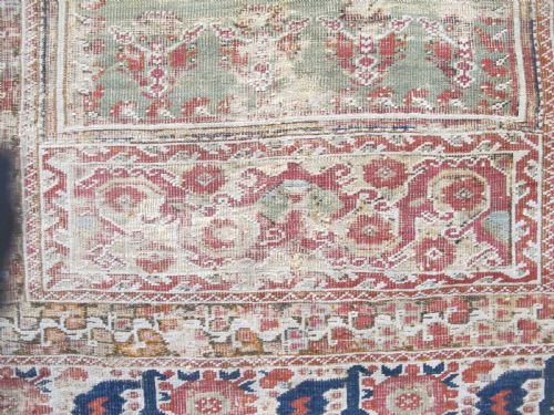 GHIORDES PRAYER RUG WESTERN TURKEY 18TH CENTURY 190M X 130M - ADDITIONAL PHOTO 3