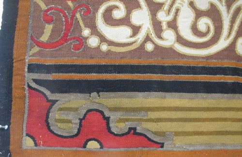 FINE EUROPEAN WOOL AND METAL THREAD TAPESTRY PANEL 332M X 096M - ADDITIONAL PHOTO 4