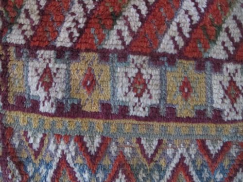 GLAOUI RUG HIGH ATLAS MOUNTAINS CIRCA 1900 155M X 134M - ADDITIONAL PHOTO 8