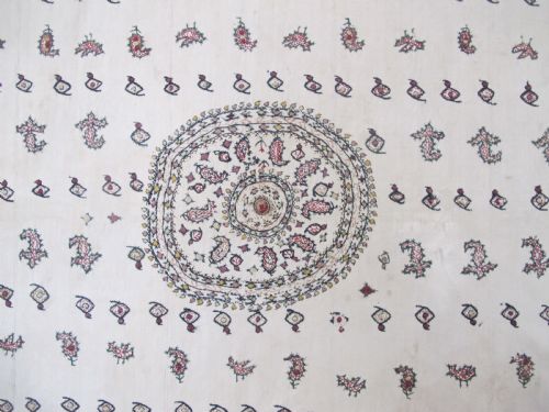 PERSIAN ZOROASTRIAN EMBROIDERY CIRCA 1870 187M X 189M - ADDITIONAL PHOTO 1