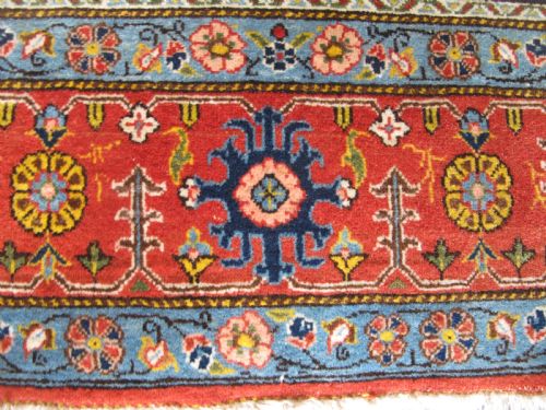 FINE QUM RUG CENTRAL PERSIA CIRCA 1940 214M X 133M - ADDITIONAL PHOTO 4