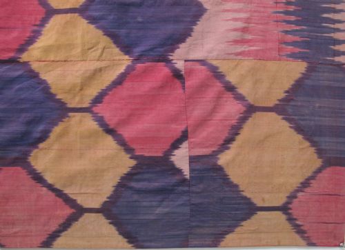 LARGE SILK IKAT PANEL UZBEKISTAN CIRCA 1900 176M X 243M - ADDITIONAL PHOTO 3