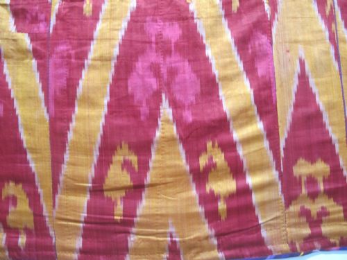 SILK IKAT PANEL UZBEKISTAN CIRCA 1890 185M X 125M - ADDITIONAL PHOTO 1