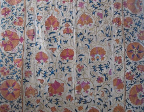 SILK EMBROIDERED SUZANI UZBEKISTAN CIRCA 1850 180M X 124M - ADDITIONAL PHOTO 1