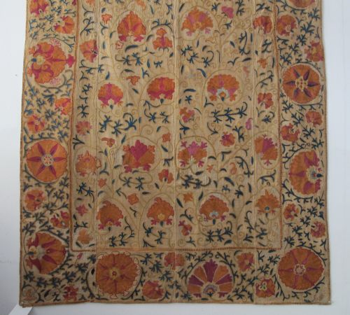 SILK EMBROIDERED SUZANI UZBEKISTAN CIRCA 1850 180M X 124M - ADDITIONAL PHOTO 5