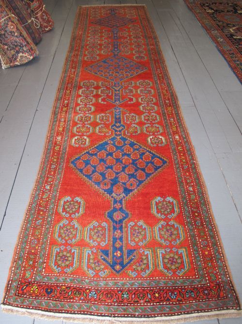 BAKSHAISH RUNNER NORTHWEST PERSIA CIRCA 1890 430M X 098M