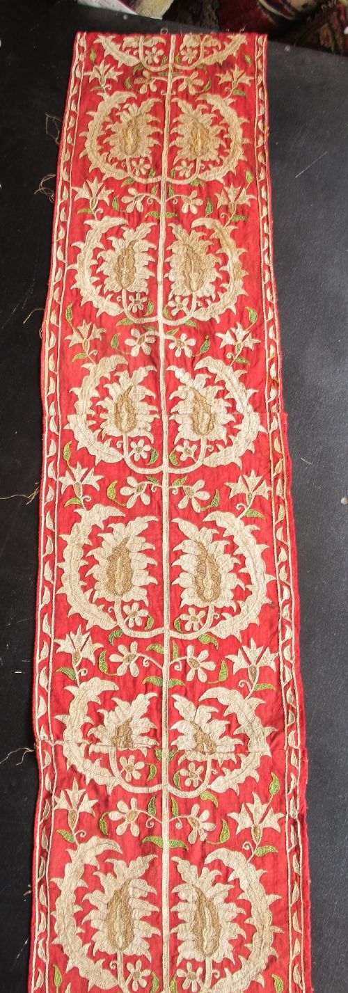 19TH CENTURY OTTOMAN EMBROIDERED FRAGMENT 183M X 028M - ADDITIONAL PHOTO 5