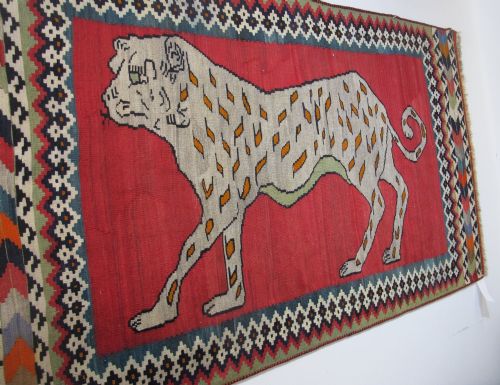 QASHQAI 'LION' KILIM SOUTH PERSIA CIRCA 1900 116M X 196M - ADDITIONAL PHOTO 5