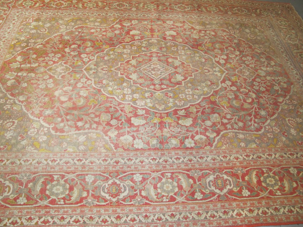 Persian Tabriz Carpet with very subtle colours, 3.45m x 2.42m, Circa 1900 View VI
