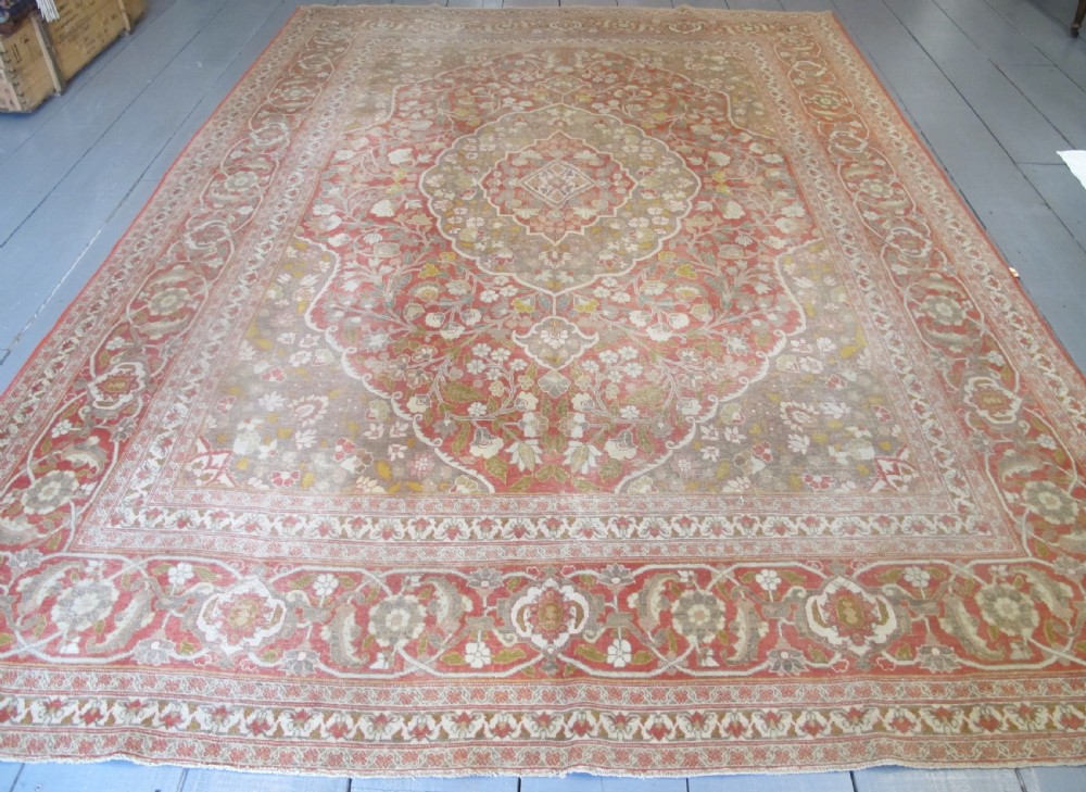 Persian Tabriz Carpet with very subtle colours, 3.45m x 2.42m, Circa 1900 View VIII