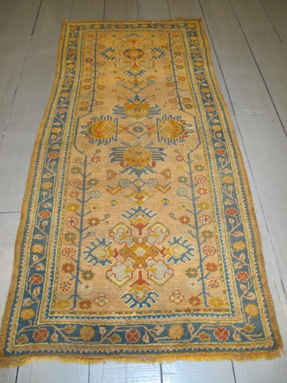 Ushak Rug, Turkey 2.19m x 1.04m (7'2