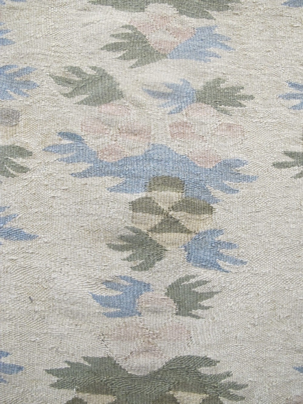 Fine Ukrainian Kilim, 1.95m x 0.98m (6'4