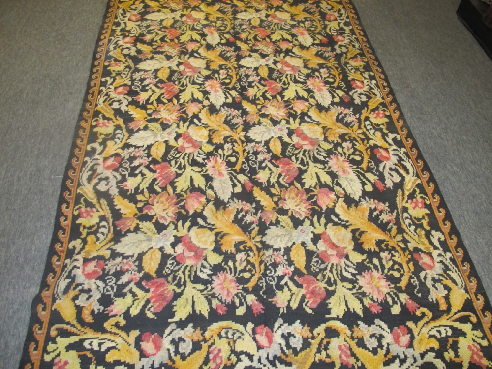 Moldovan Kilim, early 20th century 2.80m x 1.70m (9ft 2inches x 5ft 6inches) View III