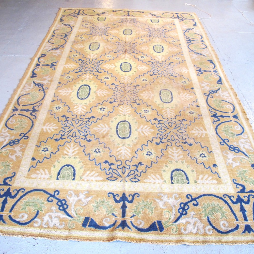 Early 20th century Spanish Carpet, 3.20m x 1.77m (10ft 6inches, by 5ft 10 inches)
