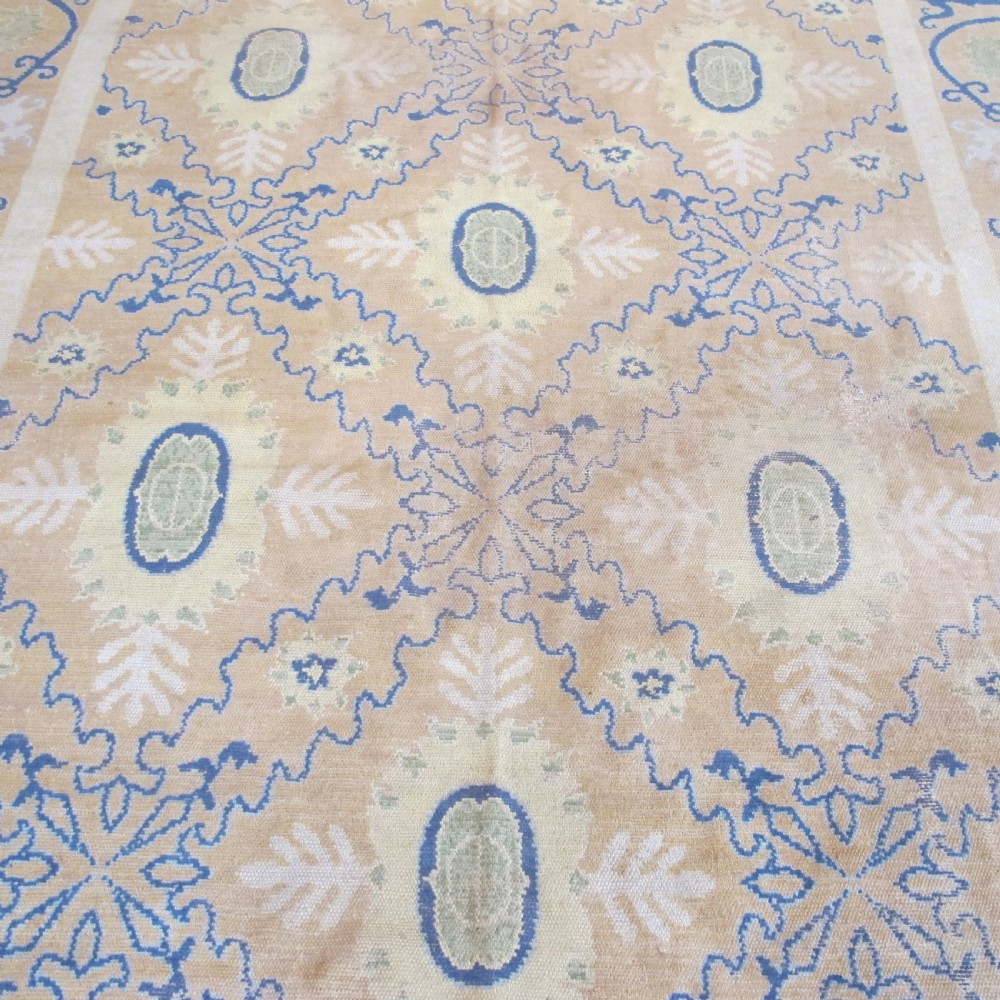 Early 20th century Spanish Carpet, 3.20m x 1.77m (10ft 6inches, by 5ft 10 inches) View III