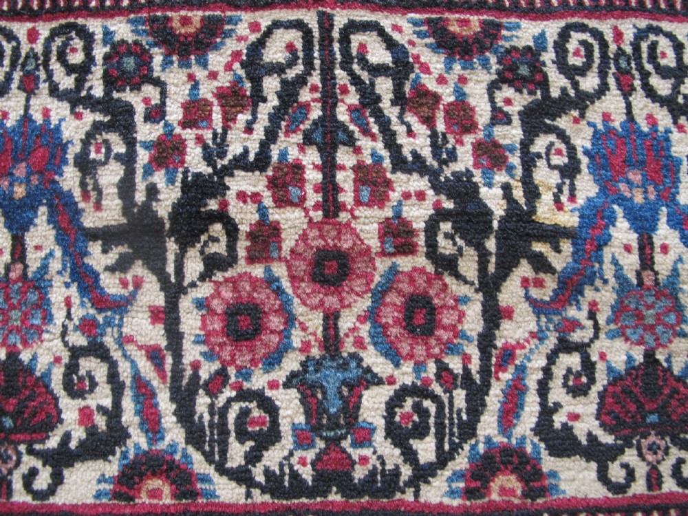 Fine East Persian Carpet, circa 1920, 3.06m x 2.12m (10' x 7') View II