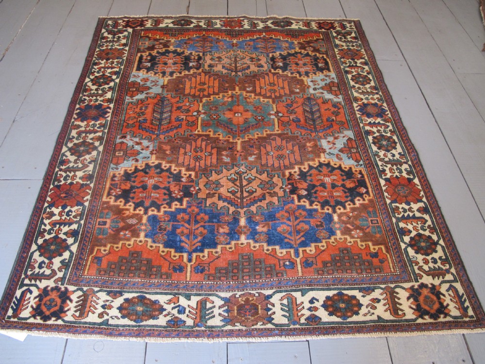 Fine Antique Persian Baktiari Rug, circa 1910, 1.93m x 1.58m.