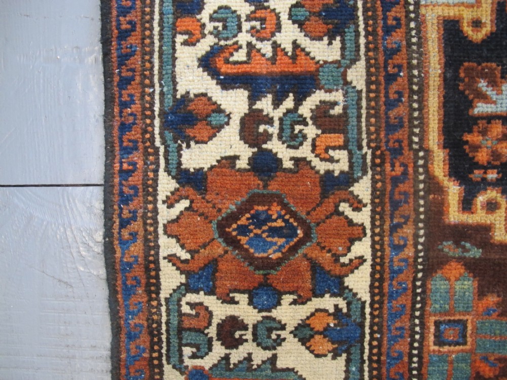Fine Antique Persian Baktiari Rug, circa 1910, 1.93m x 1.58m. View VI