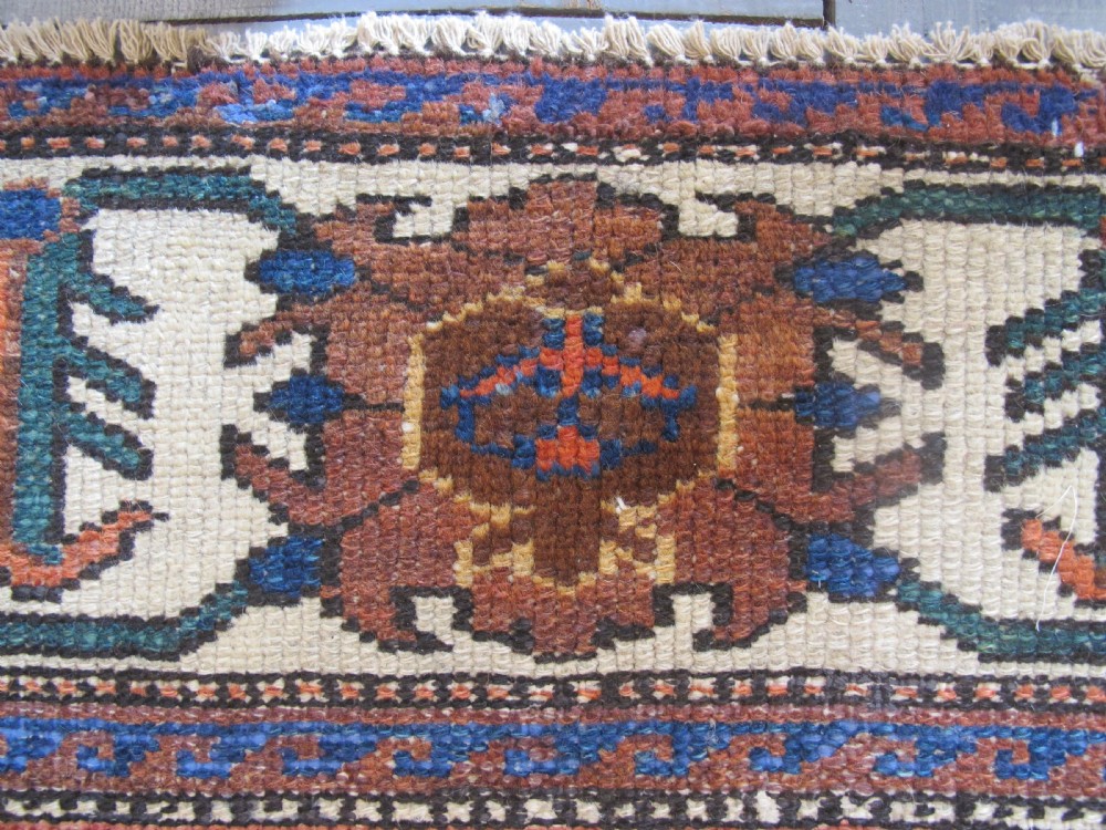 Fine Antique Persian Baktiari Rug, circa 1910, 1.93m x 1.58m. View VII