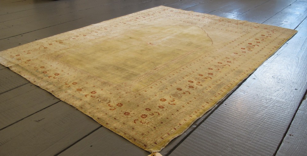 Fine Antique Tabriz Silk Rug, 1.60m x 1.25m View VI