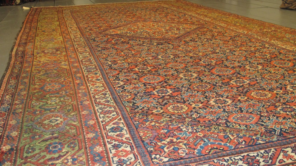 Classic Antique Fereghan Carpet, 3.94m x 1.92m View IV