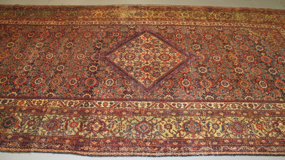 Classic Antique Fereghan Carpet, 3.94m x 1.92m View VII