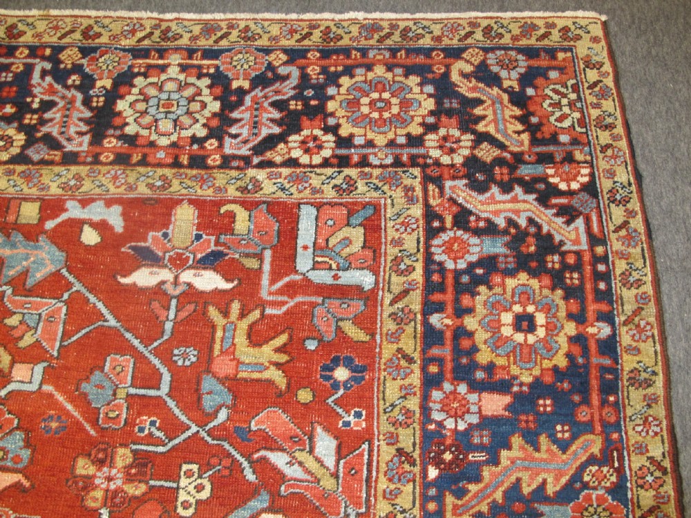 Very Pretty Antique Heriz Carpet, 3.50m x 2.65m View IV