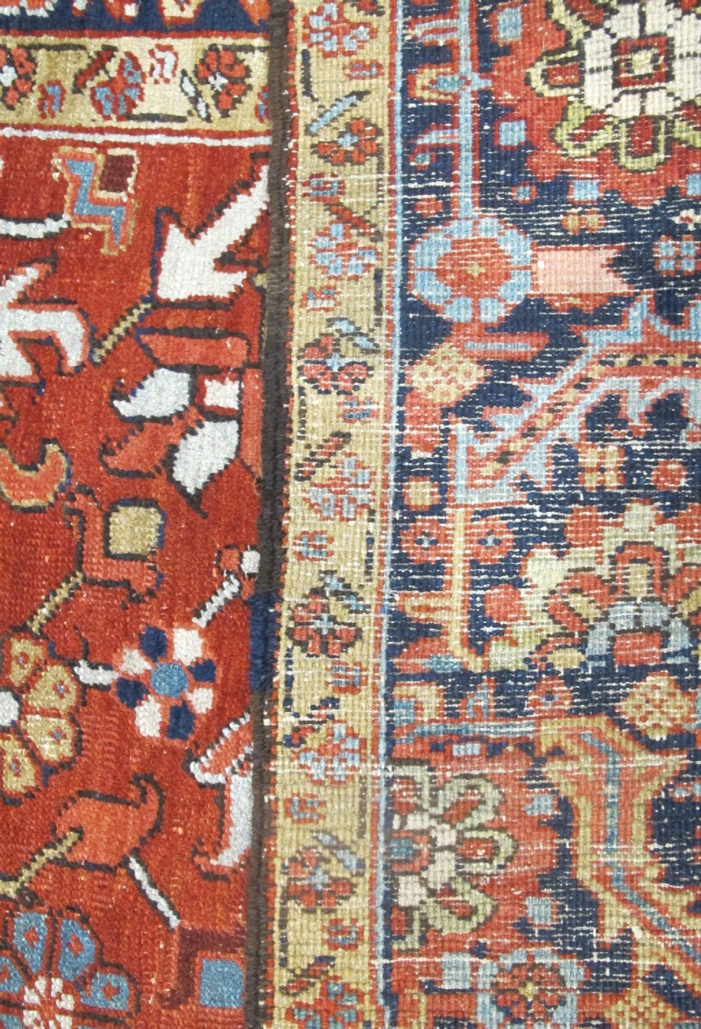 Very Pretty Antique Heriz Carpet, 3.50m x 2.65m View VII