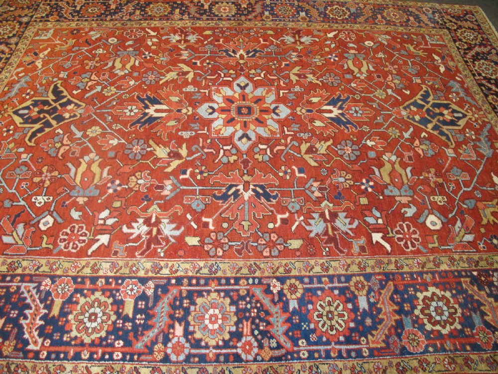 Very Pretty Antique Heriz Carpet, 3.50m x 2.65m View VIII