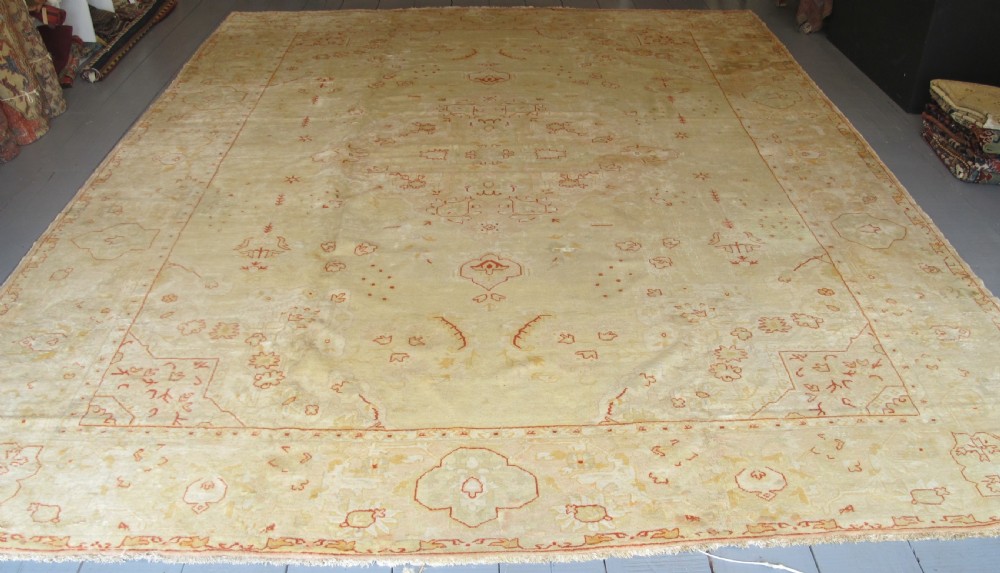 Fine Borlou Carpet, 4.54m x 3.50m