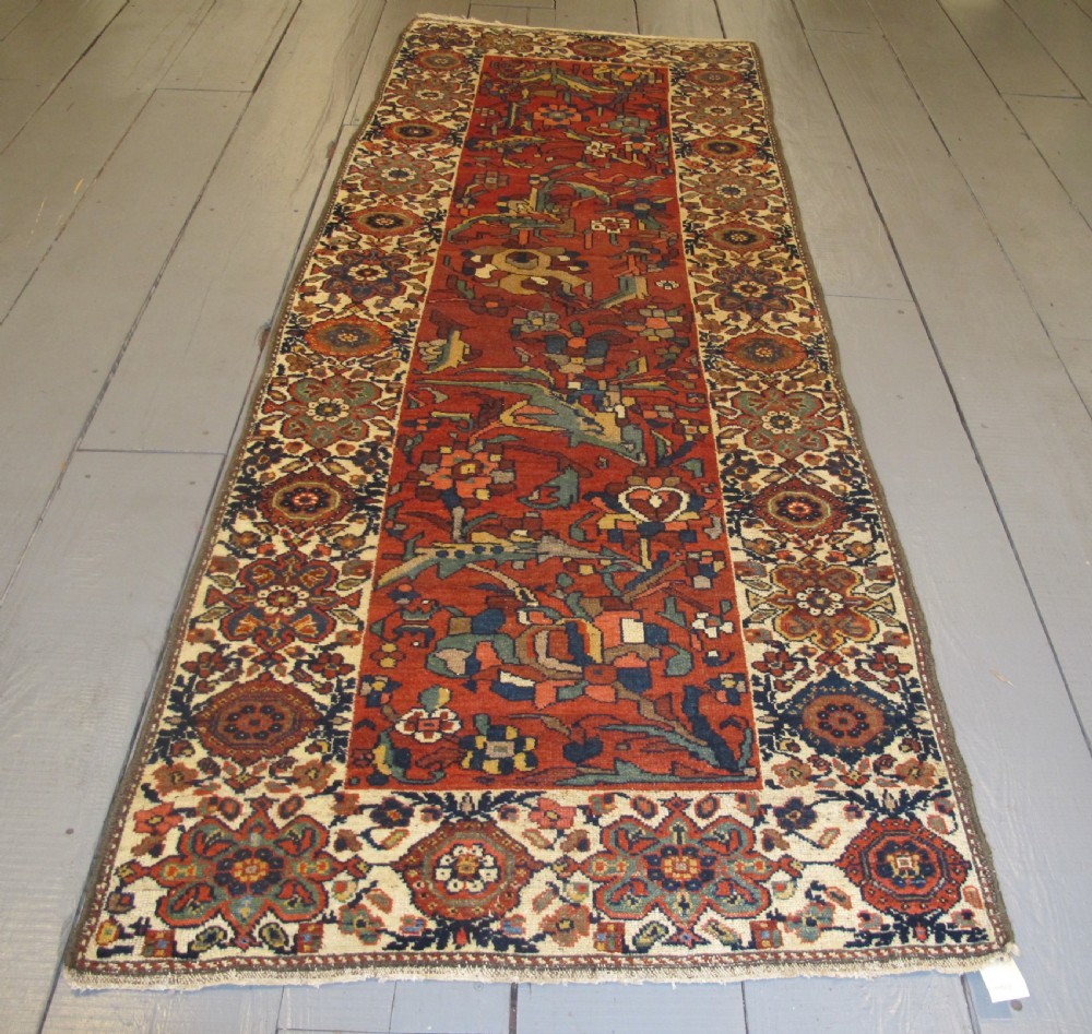 Fine Baktiar Runner, Persia, circa 1880, 2.80m x 1.16m