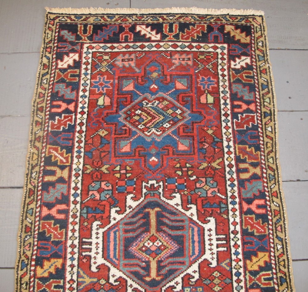 Decorative Heriz Runner, 2.90m x 0.87m View IV