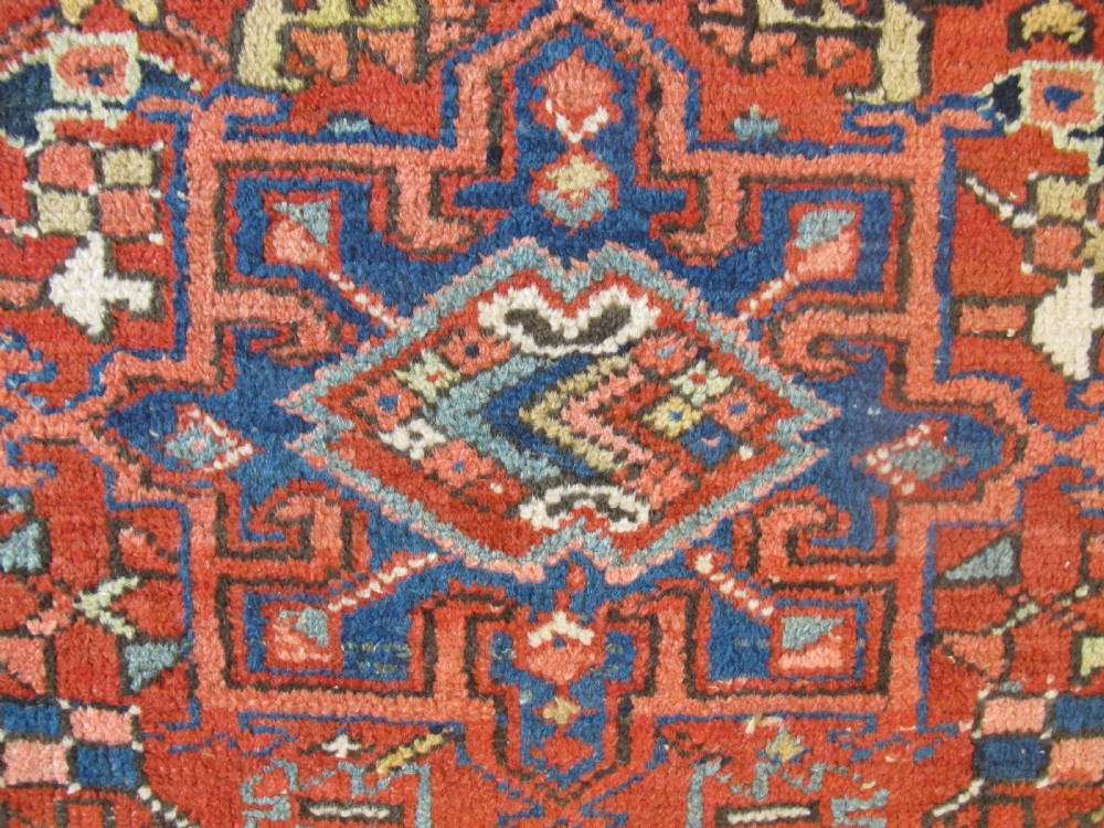 Decorative Heriz Runner, 2.90m x 0.87m View VI