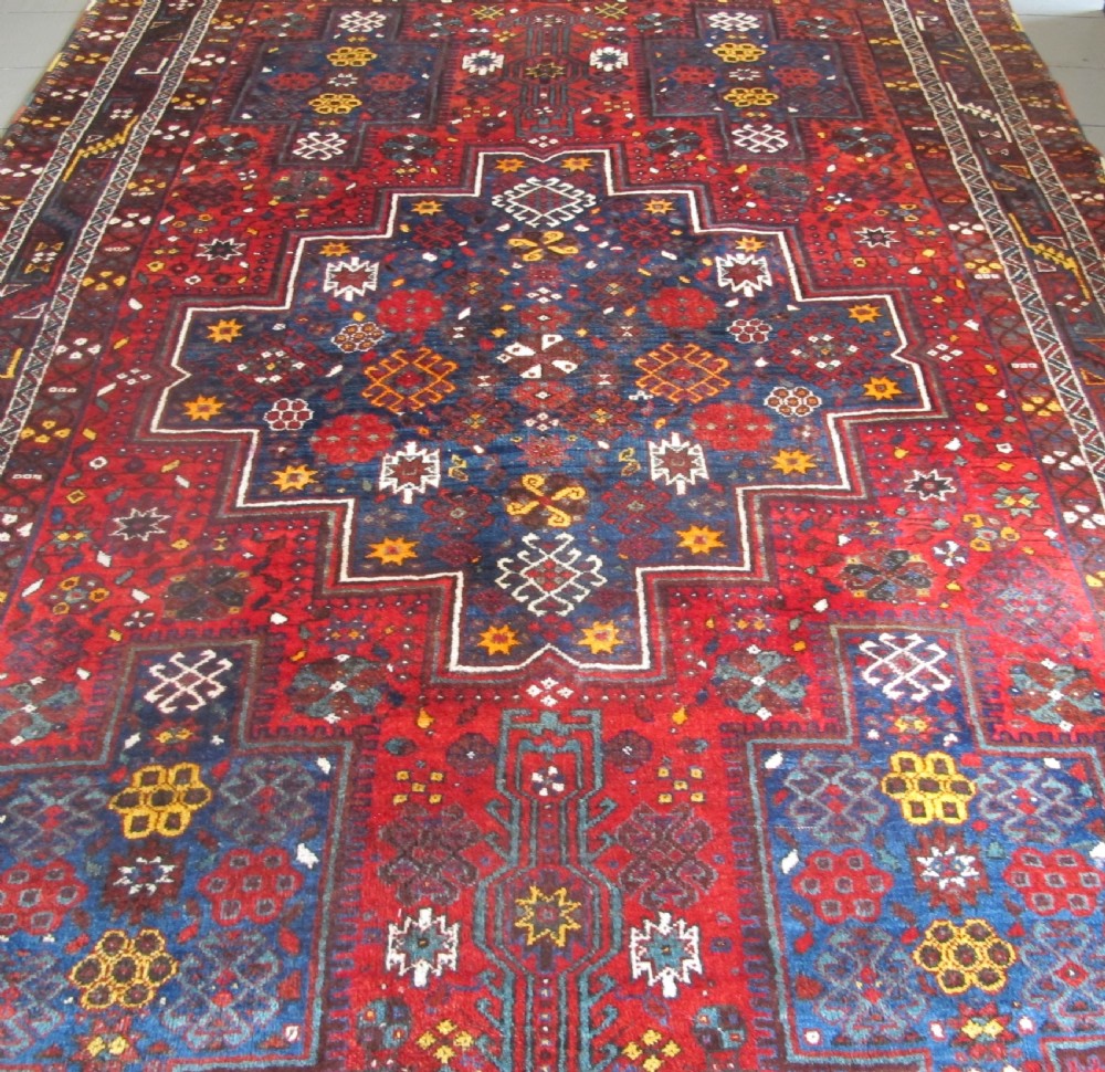 Decorative South Persian Tribal Carpet, circa 1900, 2.97m x 2.15m View IV