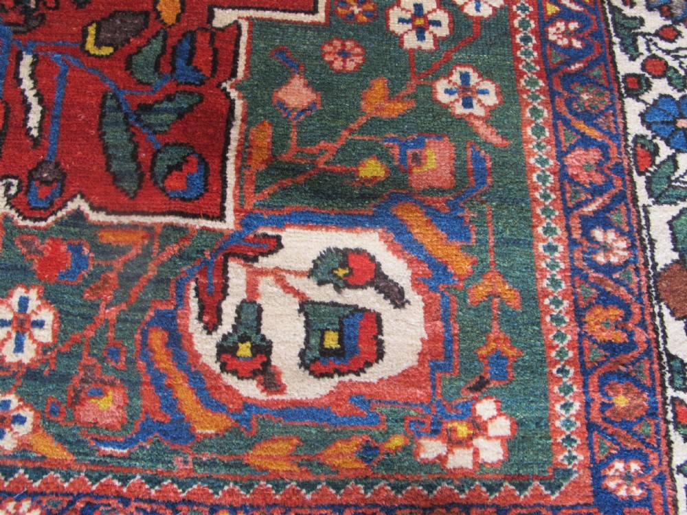 Charming Persian Baktiar Carpet, circa 1890, 3.14m x 2.23m View VI
