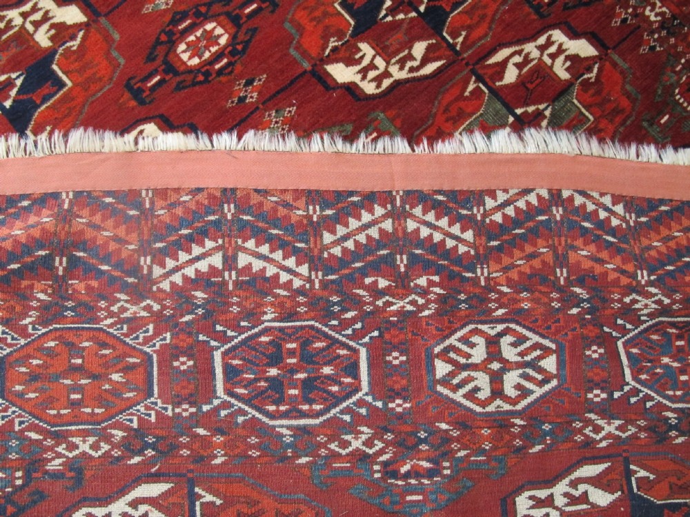 Fine Tekke Carpet, Central Asia, Circa 1880 2.90m x 2.19m View III