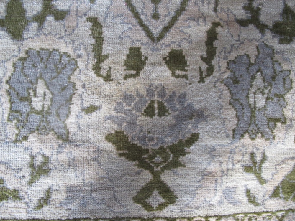 Pale Antique Ziegler Carpet, West Persia circa 1890, 4.30m x 3.20m View VII