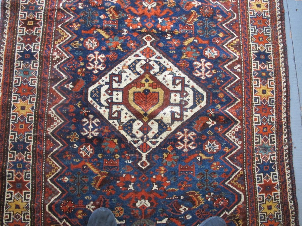 Very Pretty Persian Shiraz Rug 1.64m x 1.18m View III