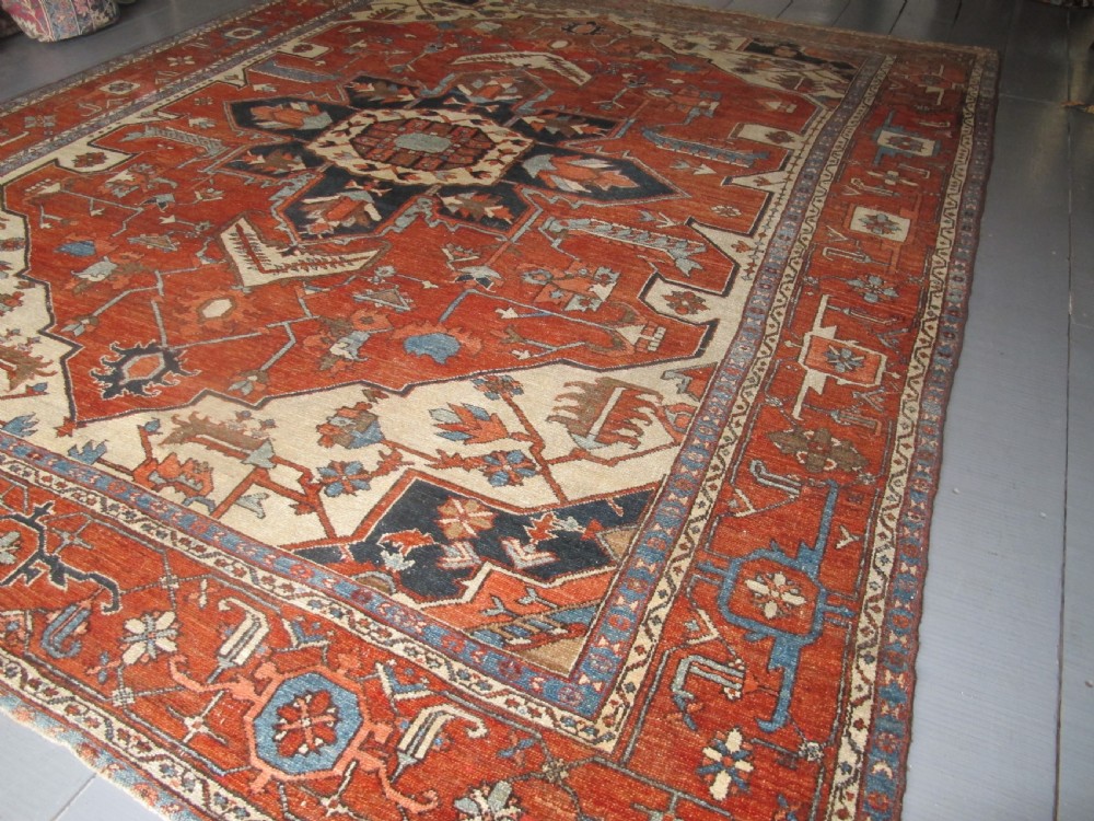 Fine Serapi Carpet, North-West Persia, circa 1870, 3.93m x 3.23m View VII