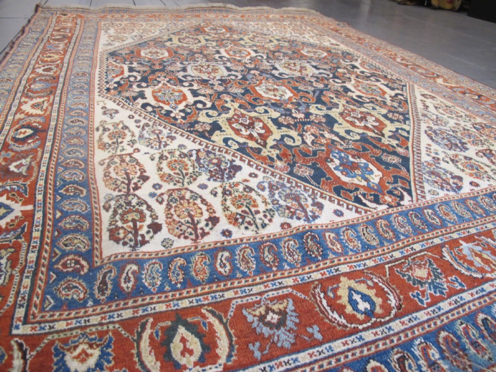 Fine Antique Qashquli Rug, South Persia, 2.20m x 1.55m, Circa 1890 View II