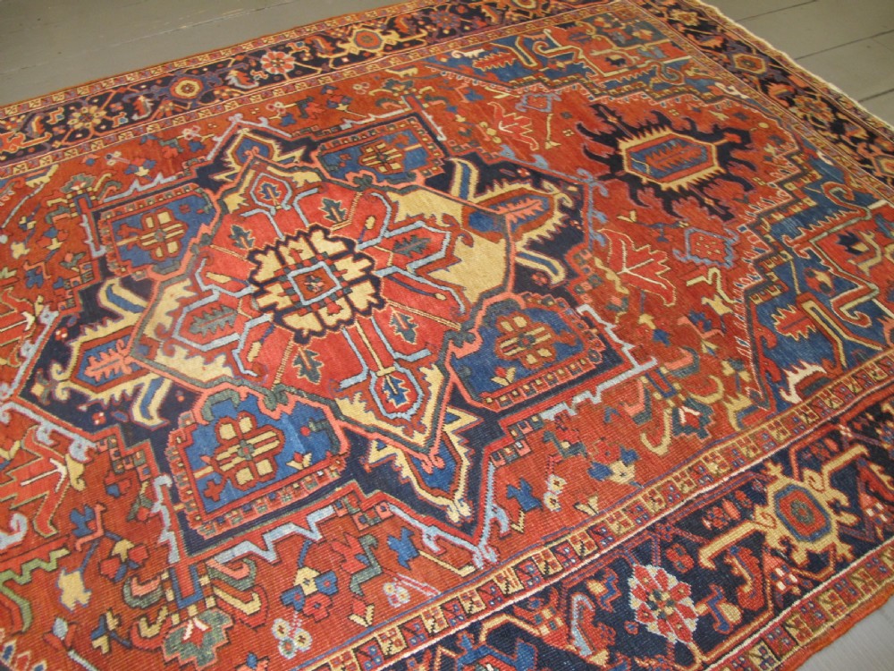 Small Heriz Carpet,  Circa 1880, 3.12m x 2.10m View VIII