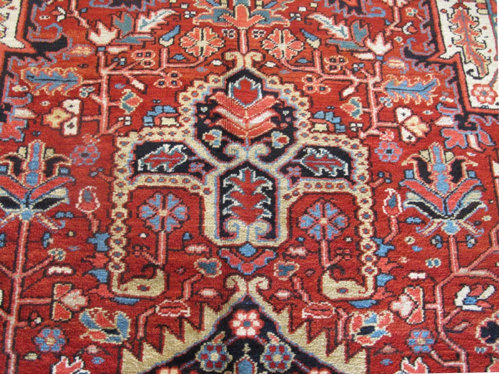Very Handsome Heriz Carpet, Circa 1900, 3.80m x 3.00m View VIII