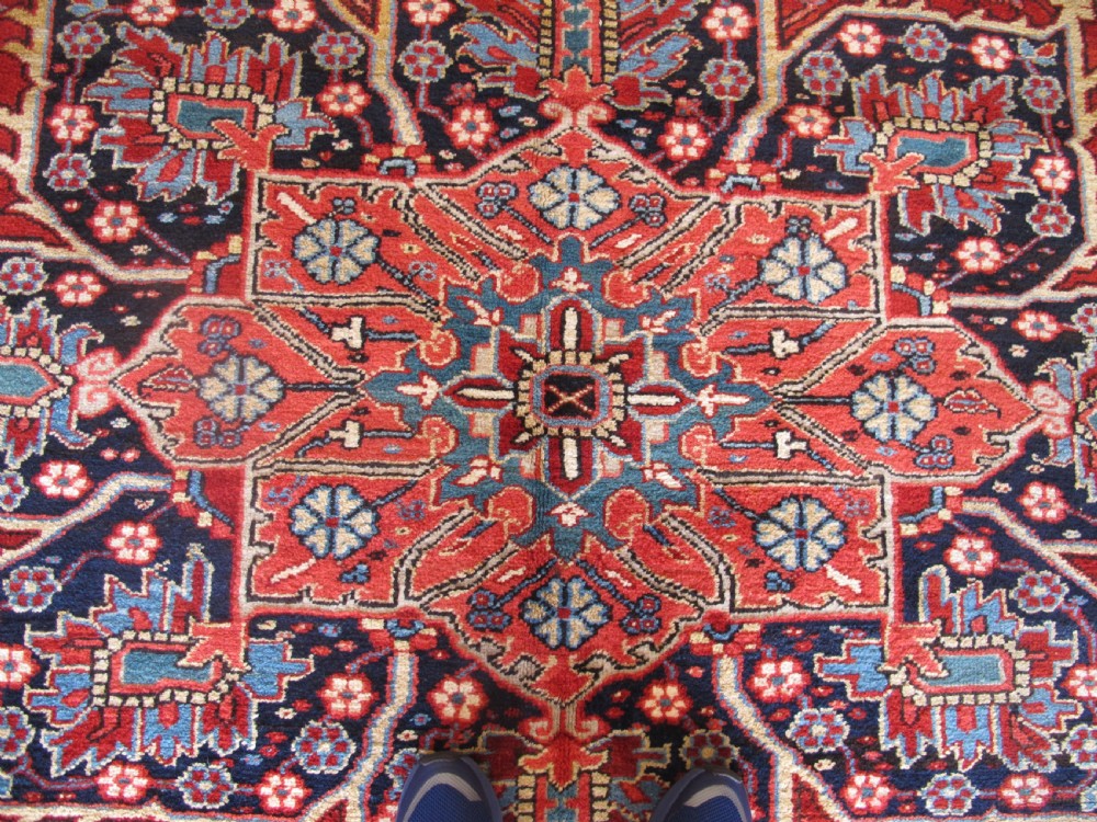 Very Handsome Heriz Carpet, Circa 1900, 3.80m x 3.00m View IX