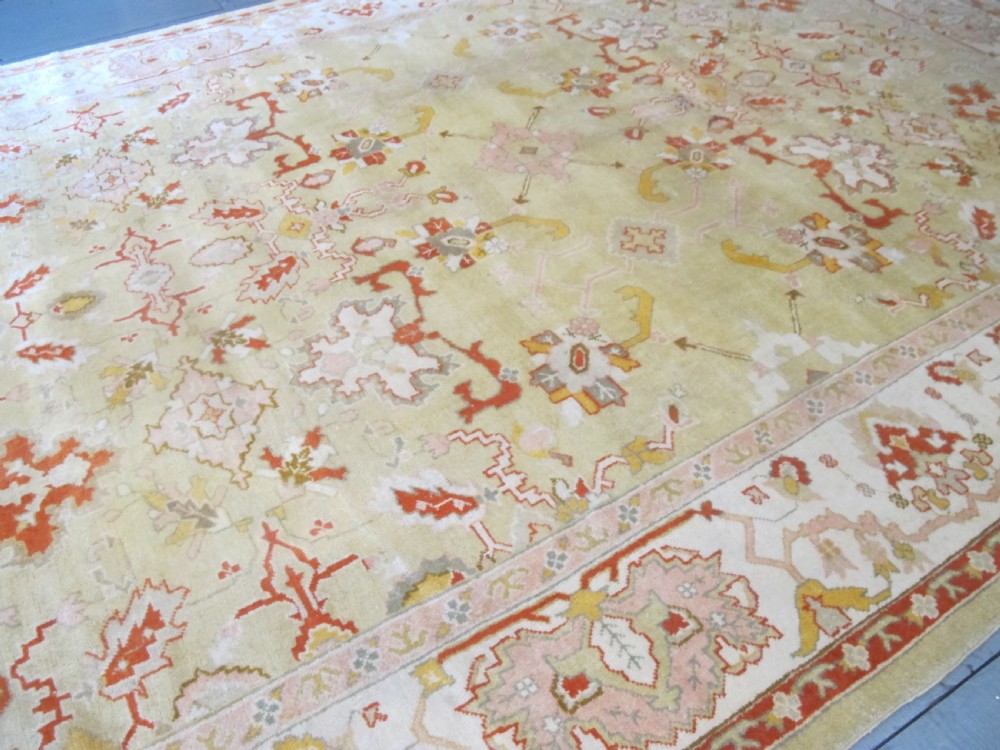 Antique Oushak Wool Carpet, 3.91m x 2.92m (11'10