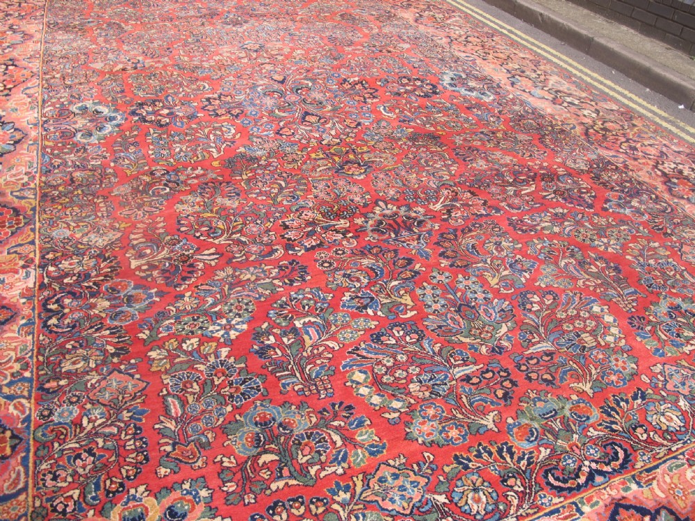 Palace Size Persian Carpet from the Early 20th century, 5.50m x 3.60m (17'10