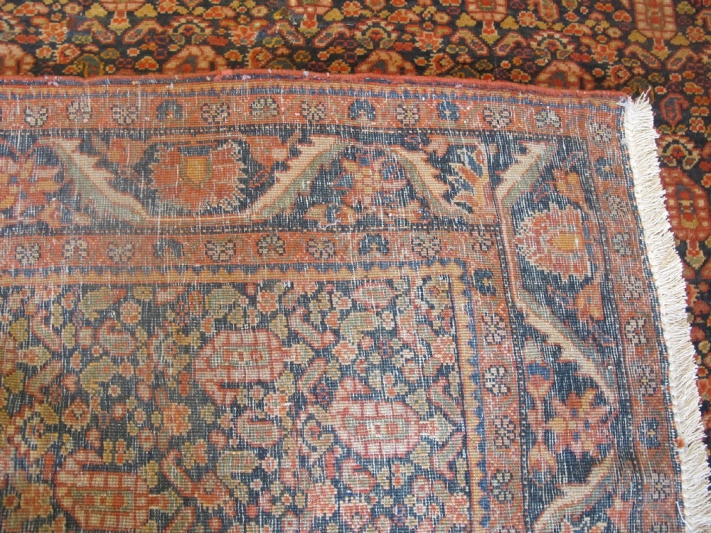 Fine West Persian Rug, Circa 1900, 2.06m x 1.30m (82' x 50') View IX